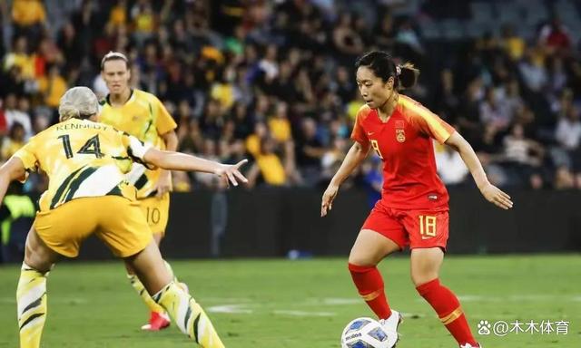 江南体育中心游泳馆时间-国际赛事独家报道：女足国家队斗志昂扬全力以赴的简单介绍